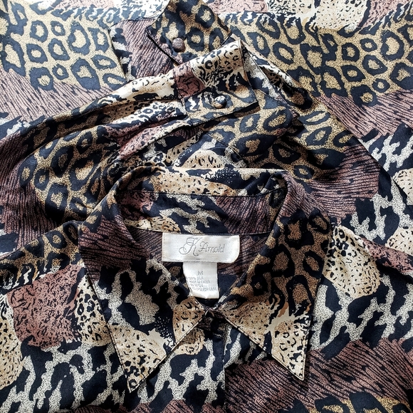 💥CLOSING SALE💥 VINTAGE Silk Leopard Button Up - Picture 5 of 5